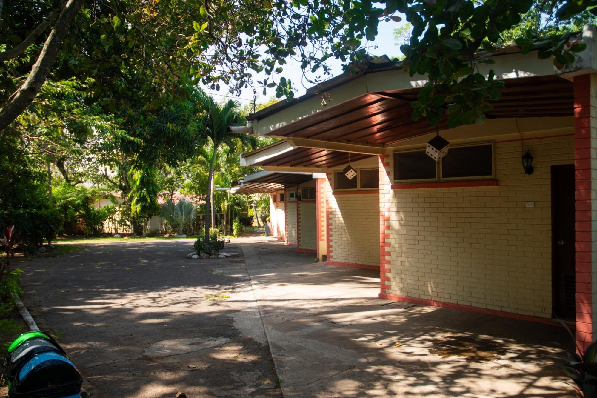 Hotel La Colonia レタルレウ エクステリア 写真